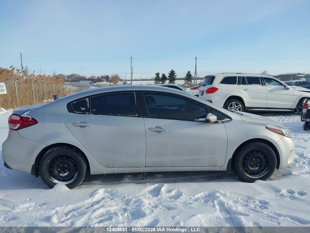 Aukcja sprzedaży 2018 Kia Forte, vin: 3KPFL4A71JE242521, numer aukcji: 12489651