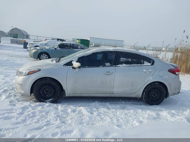 Aukcja sprzedaży 2018 Kia Forte, vin: 3KPFL4A71JE242521, numer aukcji: 12489651