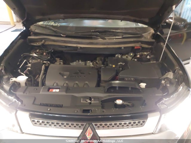 JA4AZ2A37LZ611703 Mitsubishi Outlander Es
