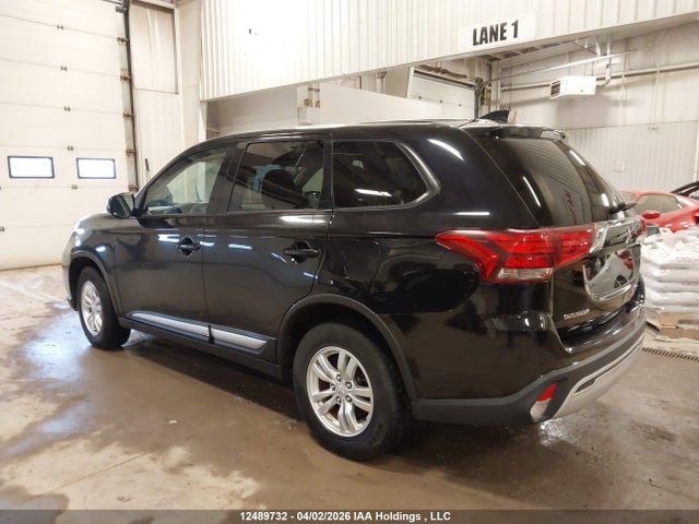 JA4AZ2A37LZ611703 Mitsubishi Outlander Es