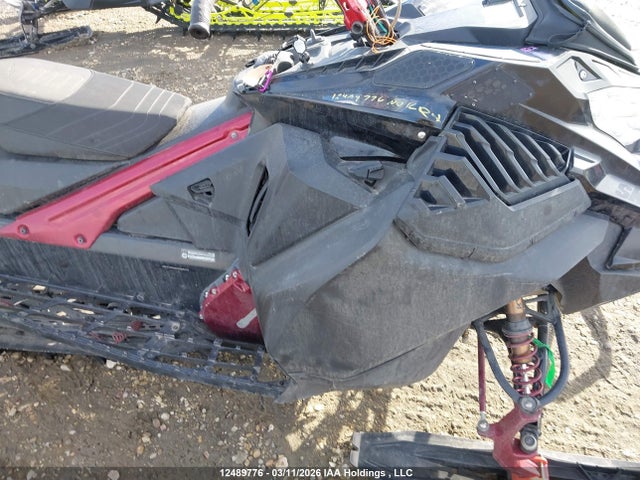 Skidoo Summit 850 2021 2BPSTAMA4MV000045 Image 10