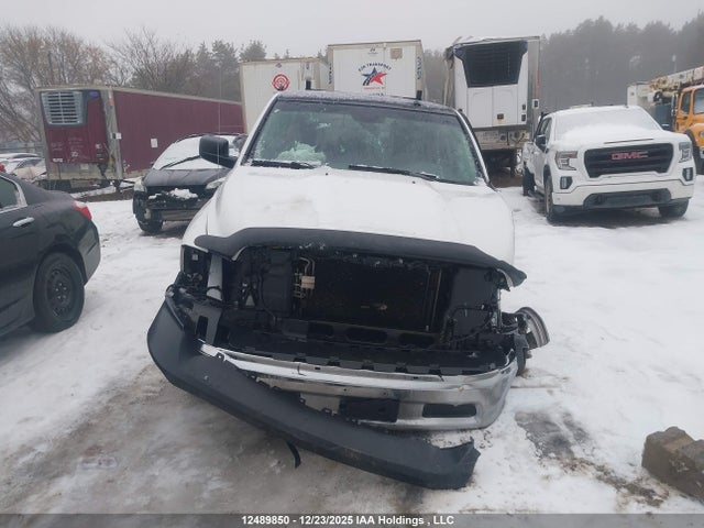 12489850 :رقم المزاد ، 3C6RR7KT0HG783686 vin ، 2017 Ram 1500 St مزاد بيع