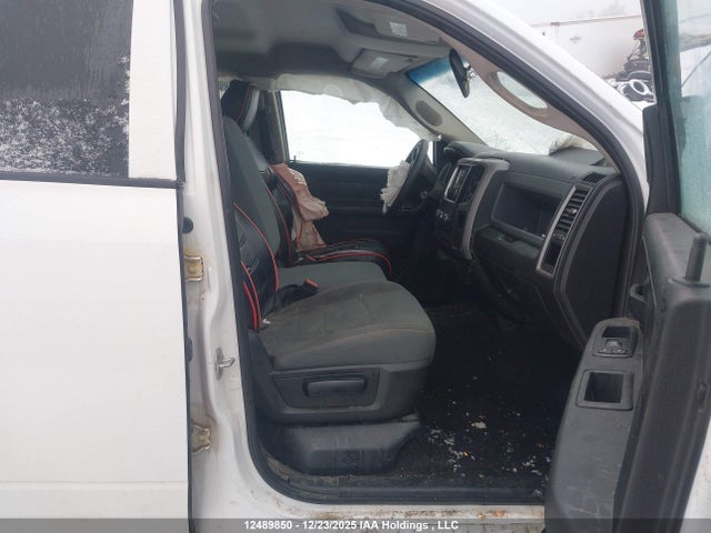 12489850 :رقم المزاد ، 3C6RR7KT0HG783686 vin ، 2017 Ram 1500 St مزاد بيع
