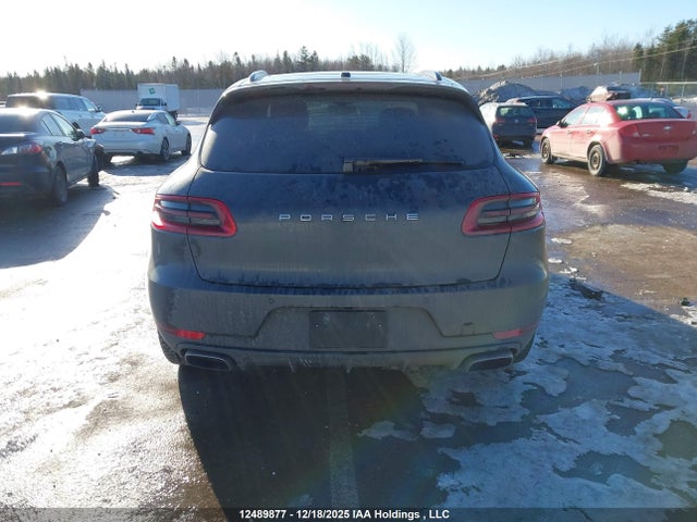 Porsche Macan Sport Edition 2018 WP1AA2A55JLB03016 Image 15