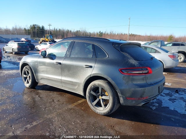 Porsche Macan Sport Edition 2018 WP1AA2A55JLB03016 Image 3