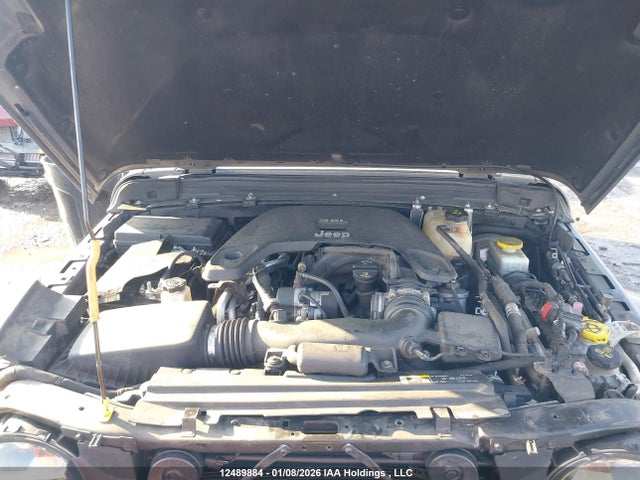 1C4HJXEG1MW544119 Jeep Wrangler Unlimited Sahara