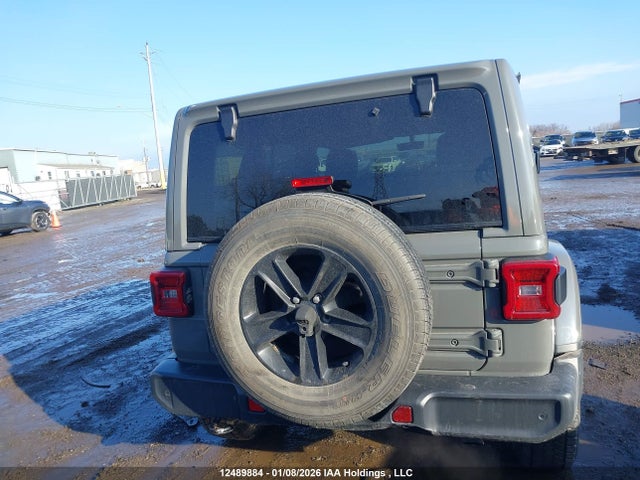 1C4HJXEG1MW544119 Jeep Wrangler Unlimited Sahara