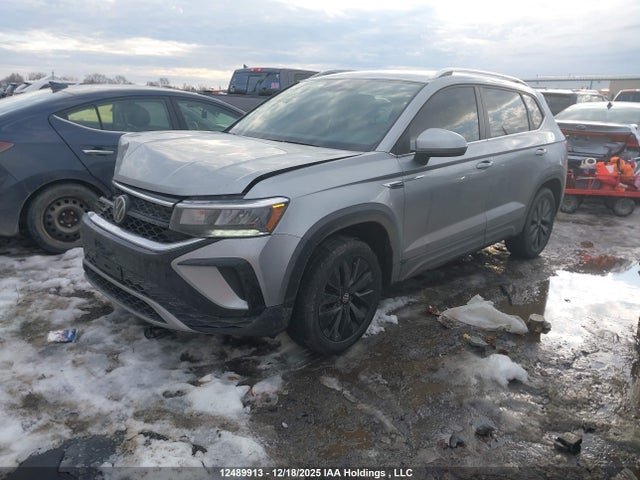 Volkswagen TAOS SE 2024 3VVSX7B26RM094358 Image 2