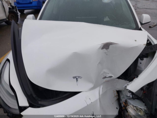 5YJ3E1EB8NF277194 Tesla MODEL 3