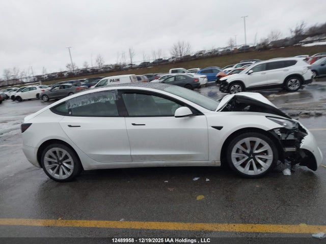 5YJ3E1EB8NF277194 Tesla MODEL 3
