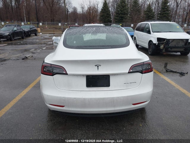 5YJ3E1EB8NF277194 Tesla MODEL 3