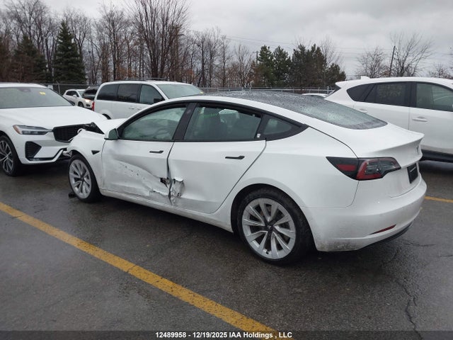 5YJ3E1EB8NF277194 Tesla MODEL 3
