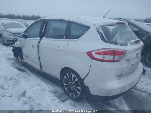12489966 :رقم المزاد ، 1FADP5FU6HL100110 vin ، 2017 Ford C-max Titanium مزاد بيع