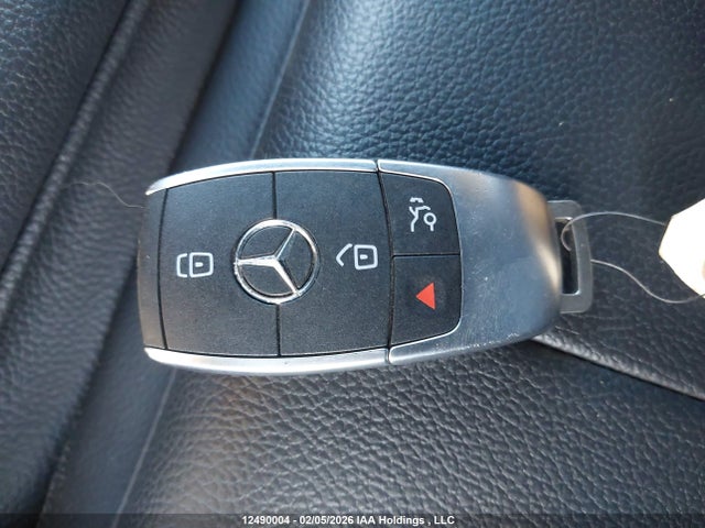 W1N4M4HB2LW069513 Mercedes-Benz Glb 250 4matic