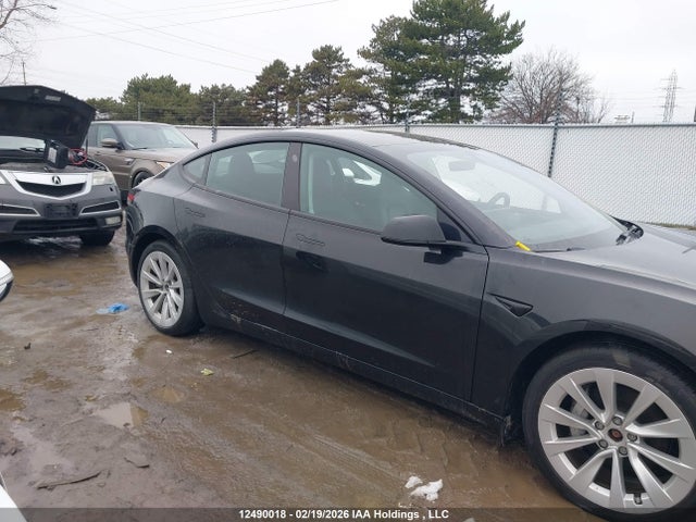 5YJ3E1EB5NF118164 Tesla MODEL 3