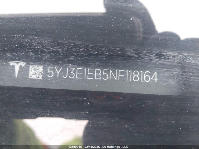 5YJ3E1EB5NF118164 Tesla MODEL 3
