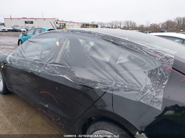 5YJ3E1EB5NF118164 Tesla MODEL 3