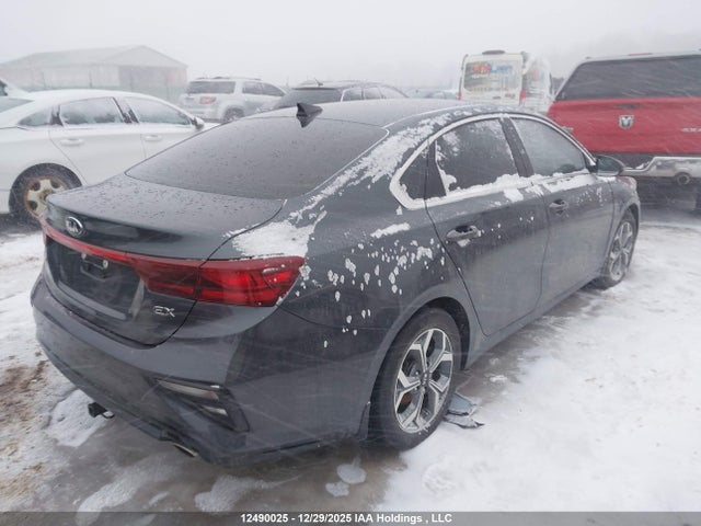 3KPF54AD5ME400069 KIA Forte Ex/ex Premium/ex+