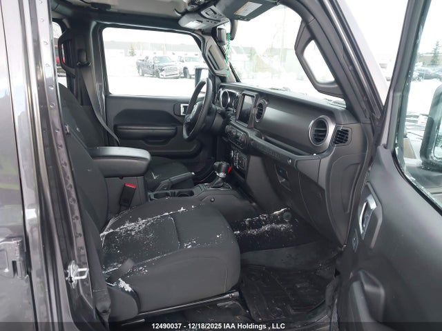1C4HJXDG8PW566642 Jeep Wrangler 4-door Sport S
