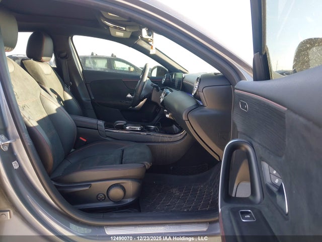 W1K3G4FB8LJ208219 Mercedes-Benz A 220 4matic
