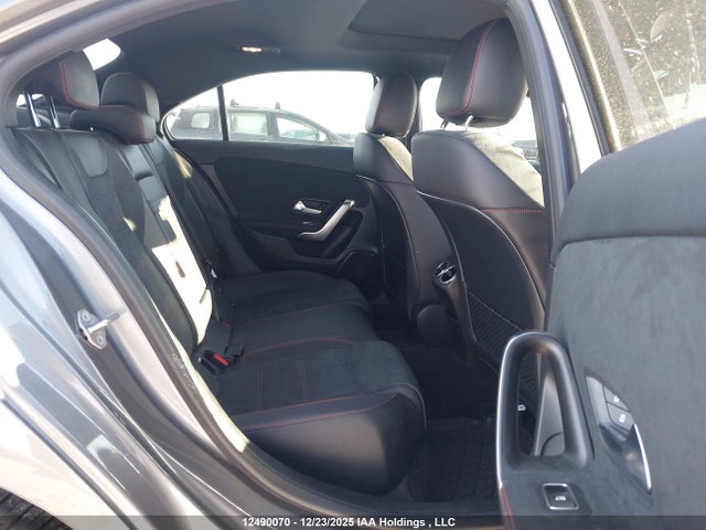 W1K3G4FB8LJ208219 Mercedes-Benz A 220 4matic