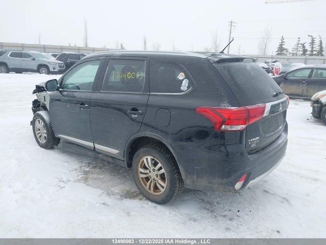 JA4JZ3AX2GZ604379 Mitsubishi Outlander Se