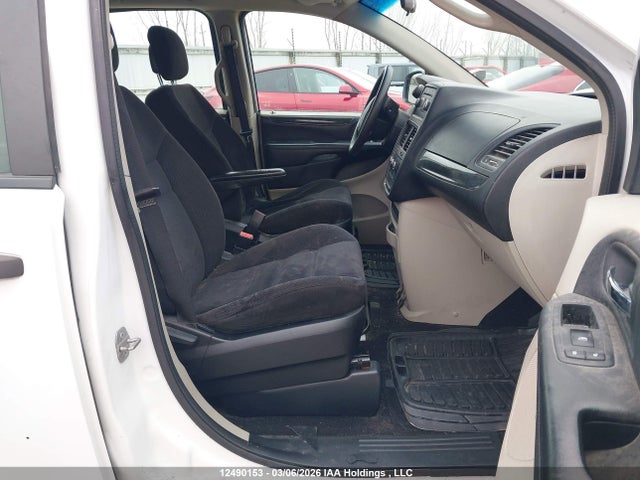 2C4RDGBGXER371517 Dodge Grand Caravan Se