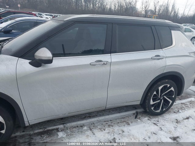 Mitsubishi Outlander 2023 JA4J4VA81PZ615442 Image 15