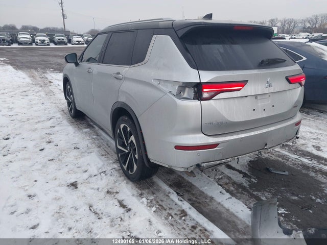 Mitsubishi Outlander 2023 JA4J4VA81PZ615442 Image 3