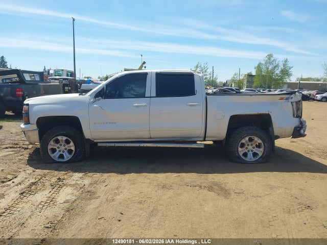 12490181 :رقم المزاد ، 3GCUKREC5FG117080 vin ، 2015 Chevrolet Silverado 1500 1lt/2lt مزاد بيع