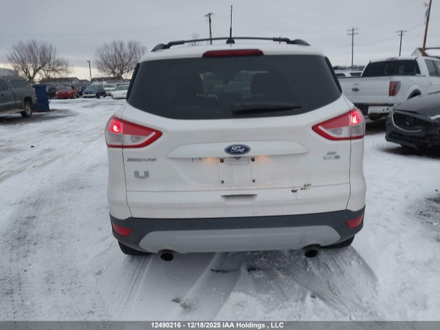 1FMCU9GXXEUC94821 Ford ESCAPE SE