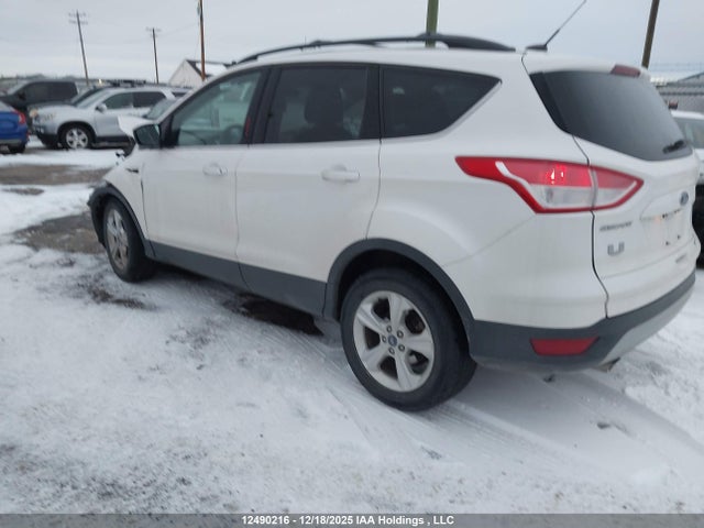 1FMCU9GXXEUC94821 Ford ESCAPE SE