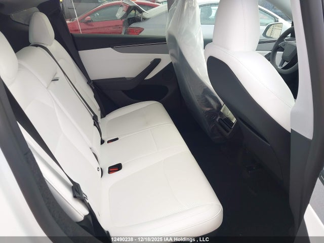 XP7YGDEE0TB759584 Tesla Model Y