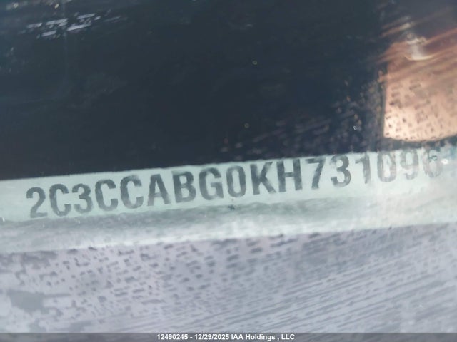 2C3CCABG0KH731096 Chrysler 300 S