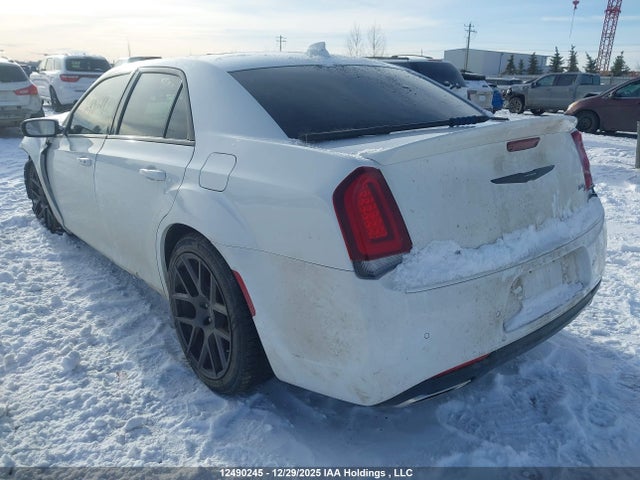 2C3CCABG0KH731096 Chrysler 300 S