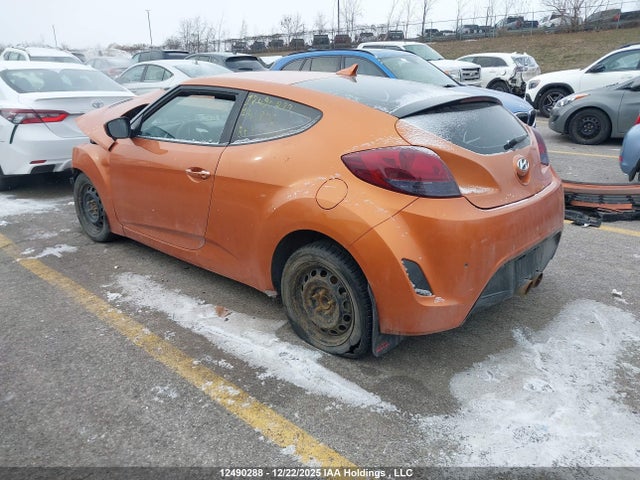 2013 Hyundai Veloster მანქანა იყიდება აუქციონზე, vin: KMHTC6AD7DU144891, აუქციონის ნომერი: 12490288
