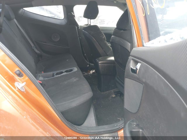 2013 Hyundai Veloster მანქანა იყიდება აუქციონზე, vin: KMHTC6AD7DU144891, აუქციონის ნომერი: 12490288