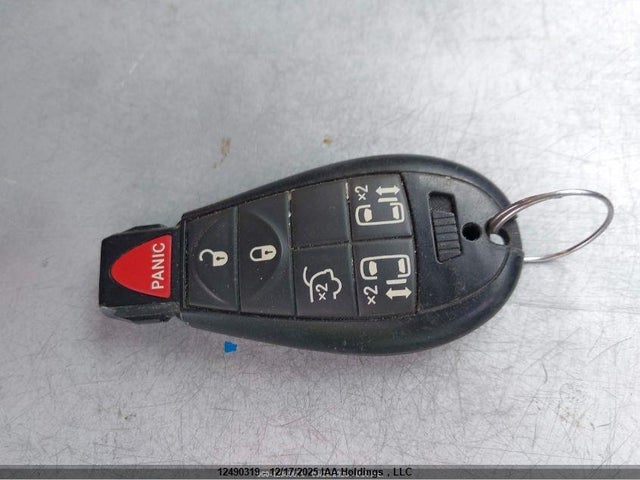 12490319 :رقم المزاد ، 2C4RC1BG4FR751230 vin ، 2015 Chrysler Town & Country Touring مزاد بيع