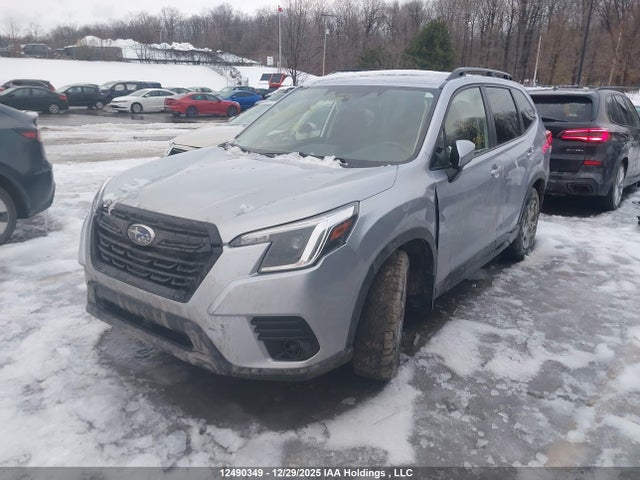 12490349 :رقم المزاد ، JF2SKECC6NH513902 vin ، 2022 Subaru Forester مزاد بيع