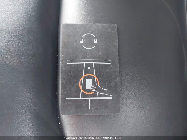 5YJ3E1EC7NF109720 Tesla MODEL 3
