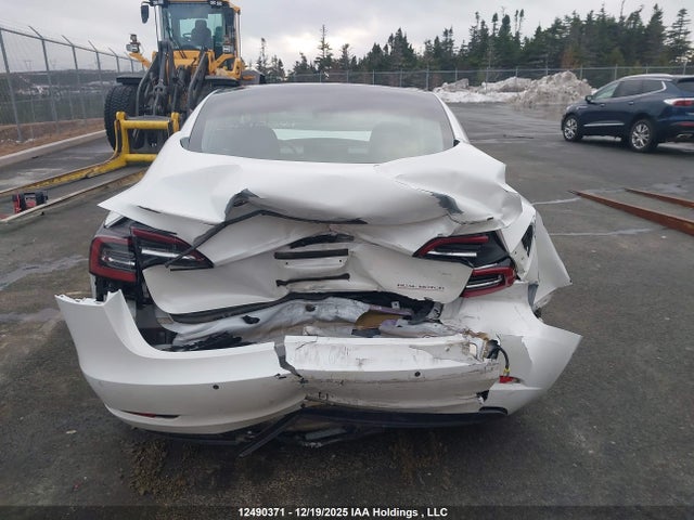 5YJ3E1EC7NF109720 Tesla MODEL 3