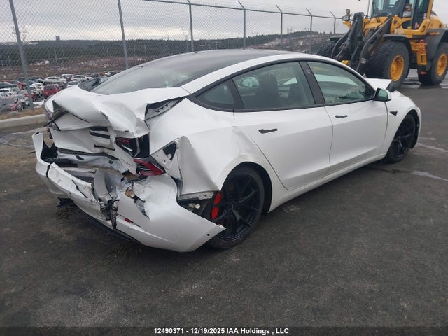 5YJ3E1EC7NF109720 Tesla MODEL 3