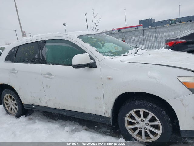 Mitsubishi RVR 2014 4A4AJ3AU7EE604345 Image 13