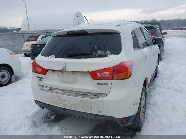 Mitsubishi RVR 2014 4A4AJ3AU7EE604345 Image 16