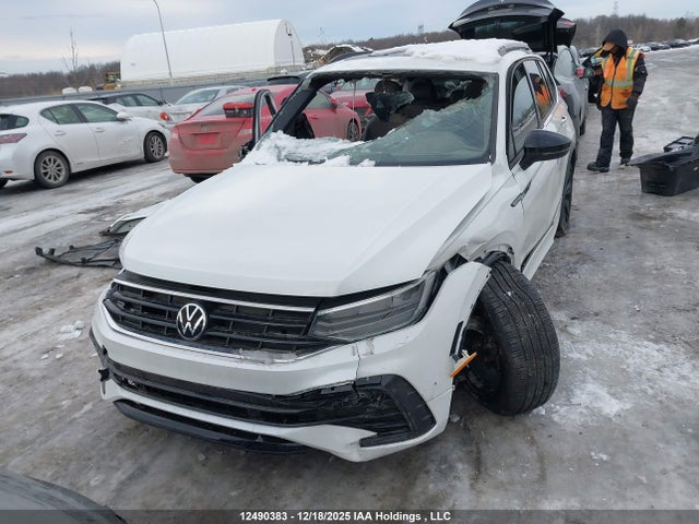Volkswagen Tiguan 2024 3VV8B7AX7RM009808 Image 12