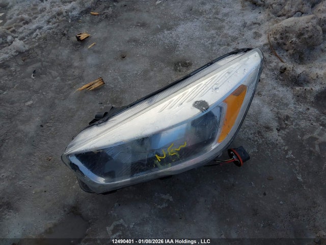 1FMCU0GDXJUD52860 Ford ESCAPE SE