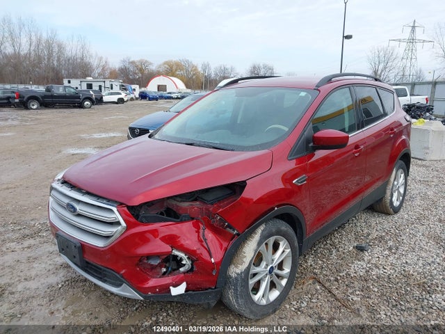 1FMCU0GDXJUD52860 Ford ESCAPE SE
