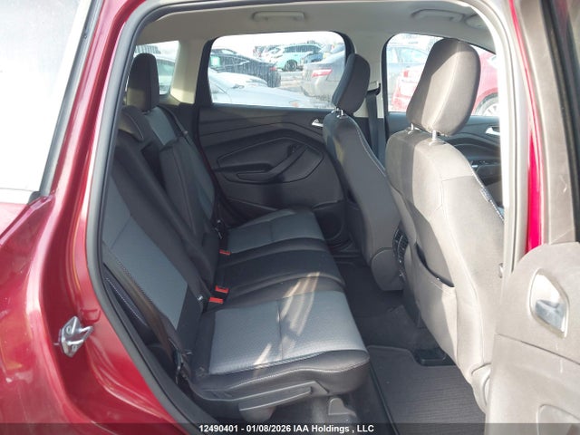 1FMCU0GDXJUD52860 Ford ESCAPE SE