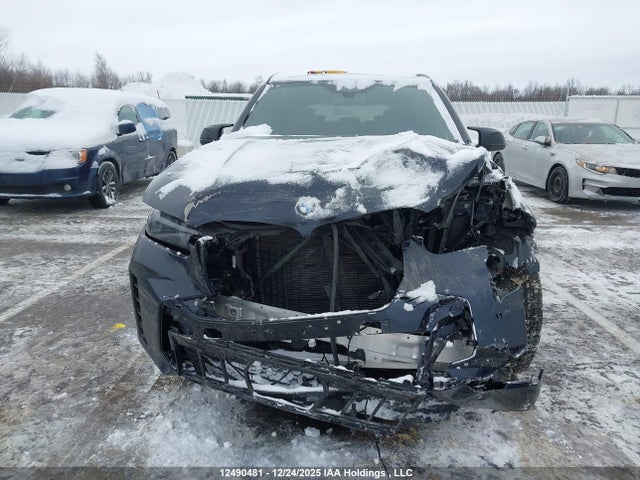 5UX33EU0XS9Y35810 BMW X5 M60i