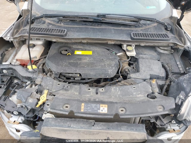 1FMCU9GX9FUB43213 Ford ESCAPE SE